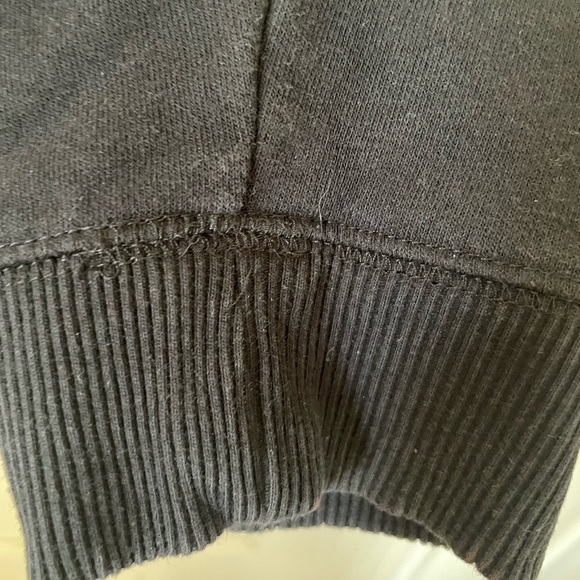 Youth Under Armour Hoodie Size YXL - Picture 6 of 6